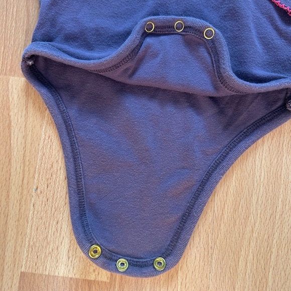 Juicy Couture onesie - Picture 5 of 5